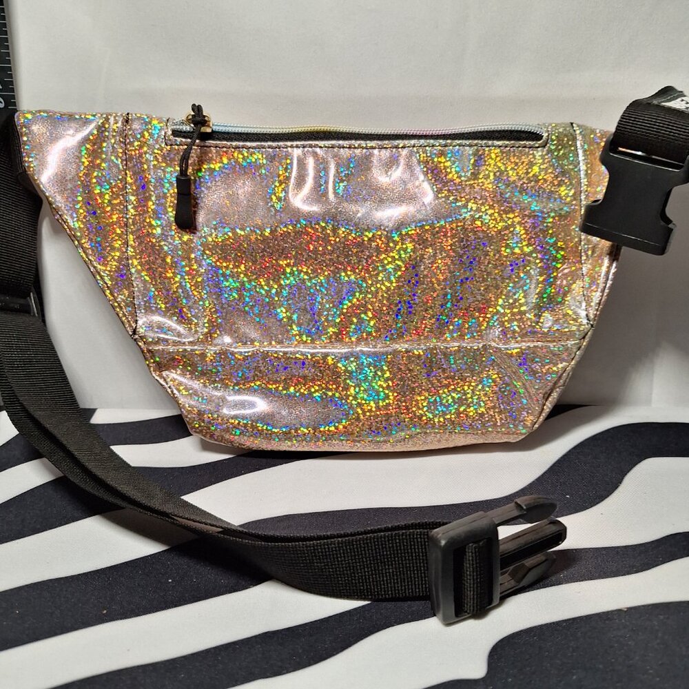 Vibedration Sling/Fanny Pack - Pink - Used - Picture 5 of 15